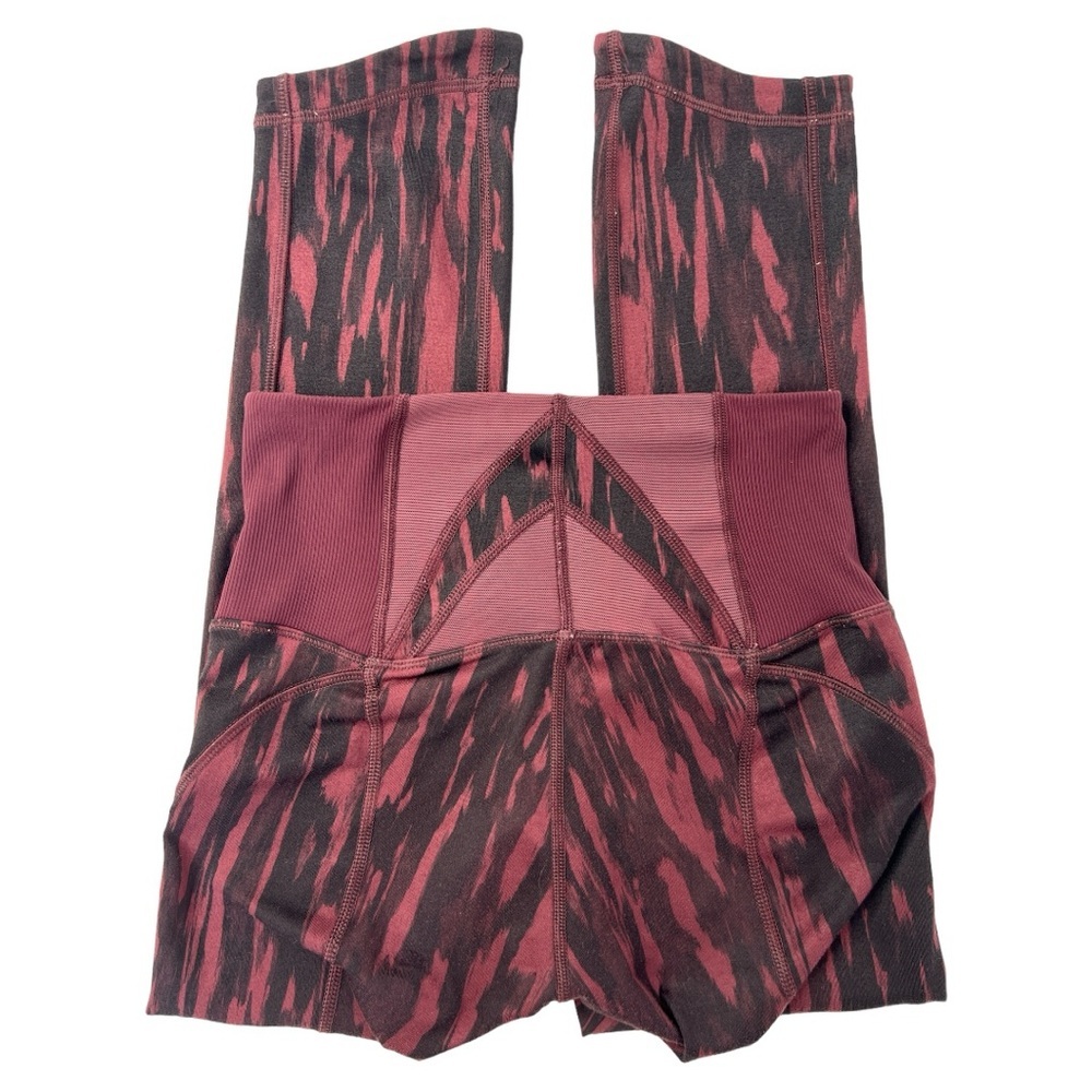 LULULEMON WOMEN’S EXQUISITE CROP PAINTED ANIMAL BORDEAUX  DRAMA BLACK  SZ 6 - Picture 8 of 13